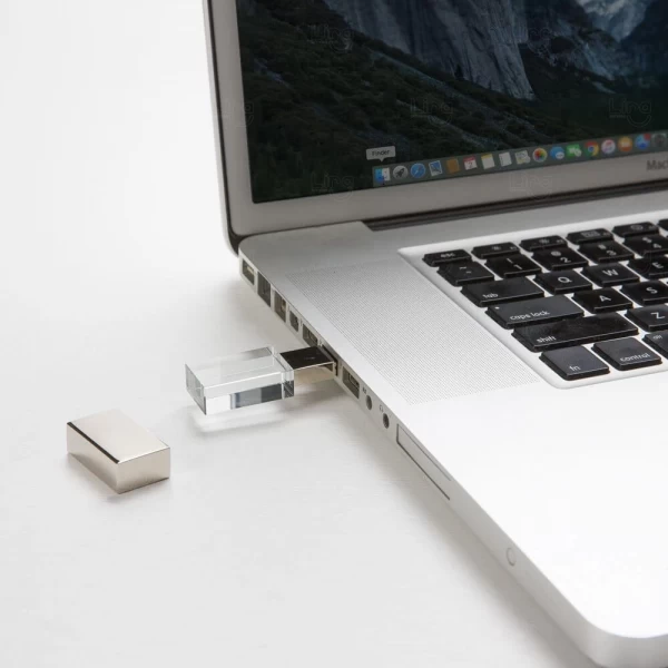 Pen Drive de Vidro com Tampa Espelhada Personalizado 