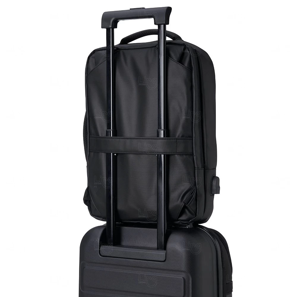 Mochila Couro Sintético 22L com USB Personalizada 