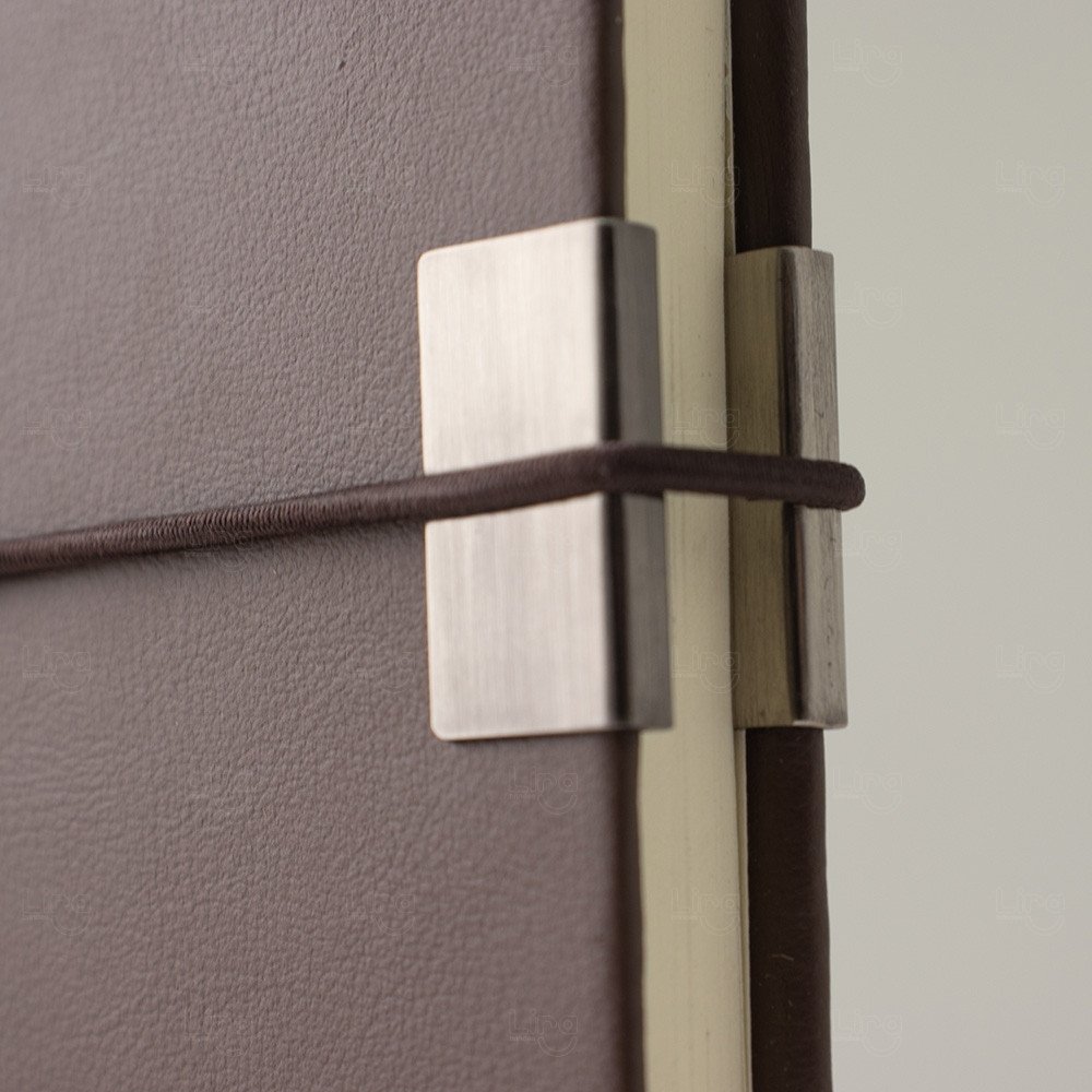 Moleskine em Couro Sintético e Metal Personalizado - 21 x 14,7 cm 